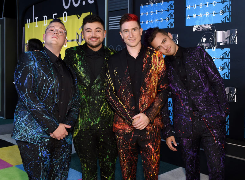Illustration for article titled What the Teens Are Into: Your VMAs Red Carpet Explainer